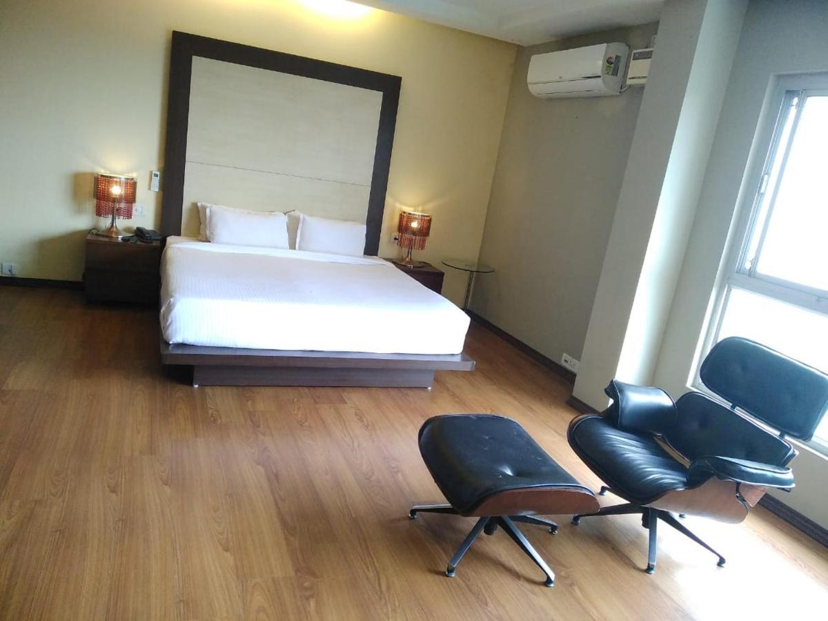 Hotel Md'S Continental Jorhāt Extérieur photo